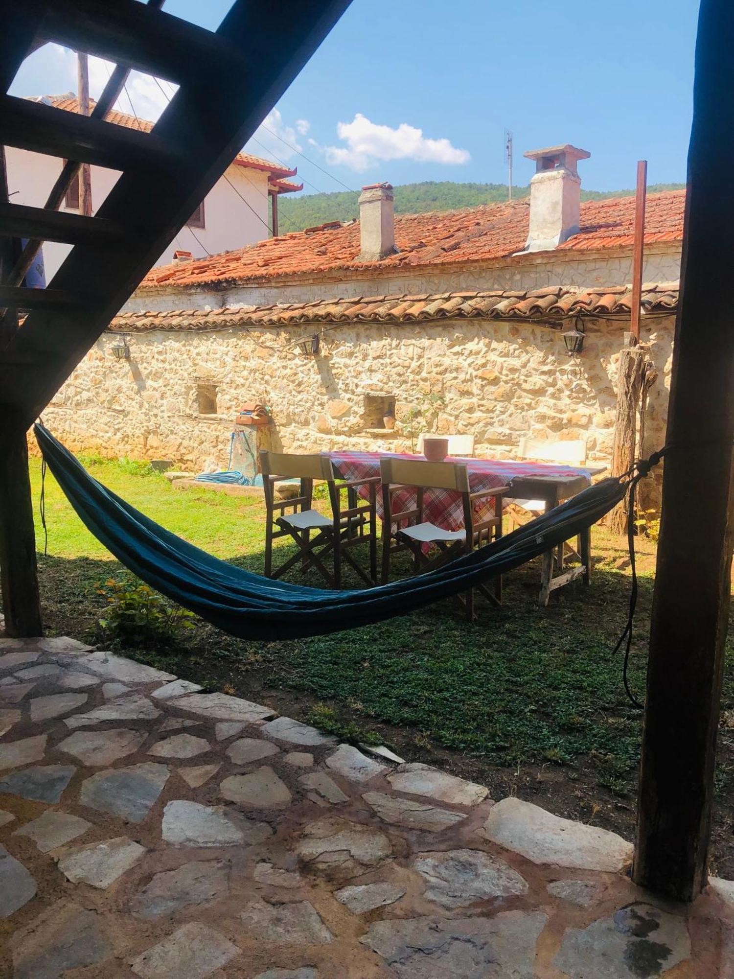 Χαγιάτι Hotel Psarades Bagian luar foto