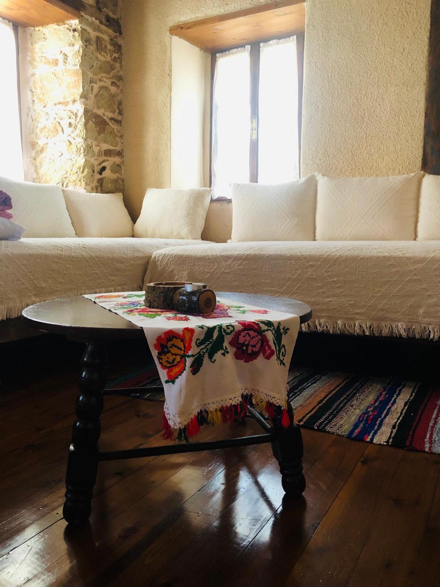 Χαγιάτι Hotel Psarades Bagian luar foto