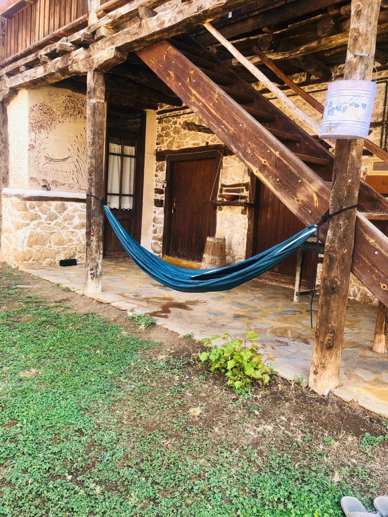 Χαγιάτι Hotel Psarades Bagian luar foto
